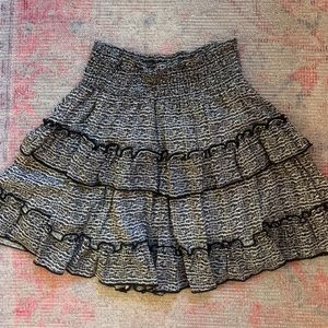 Altrd state skirt